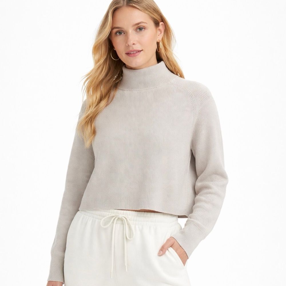 LULULEMON Merino Wool Blend Sweater Ribbed Ivory Size 2 Retail $138